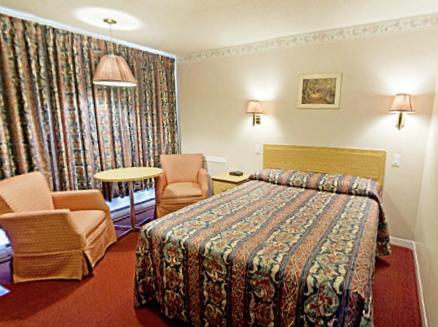 Milan Garden Inn Thorold Extérieur photo